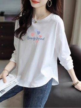 女性用カジュアル長袖Tシャツ、ハートデザイン付き - フリーサイズ、丸い首、秋・春用トップ、秋のカジュアルウェア | リラックスフィットトップ | 快適な服装