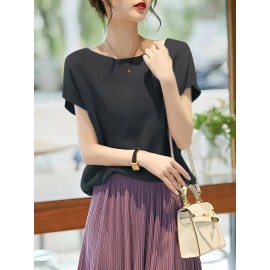 夏にぴったりの、ビスコース素材を使用した、新しいブリティッシュスタイルの薄い丸首の半袖バットウィングトップ。無地で、レディースウェアです。