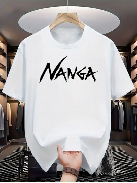 メンズ ブラック カジュアル レタープリントTシャツ - クルーネック、半袖、ストレッチニット生地、「NANGA」デザインの夏のファッショントップ、透けない素材